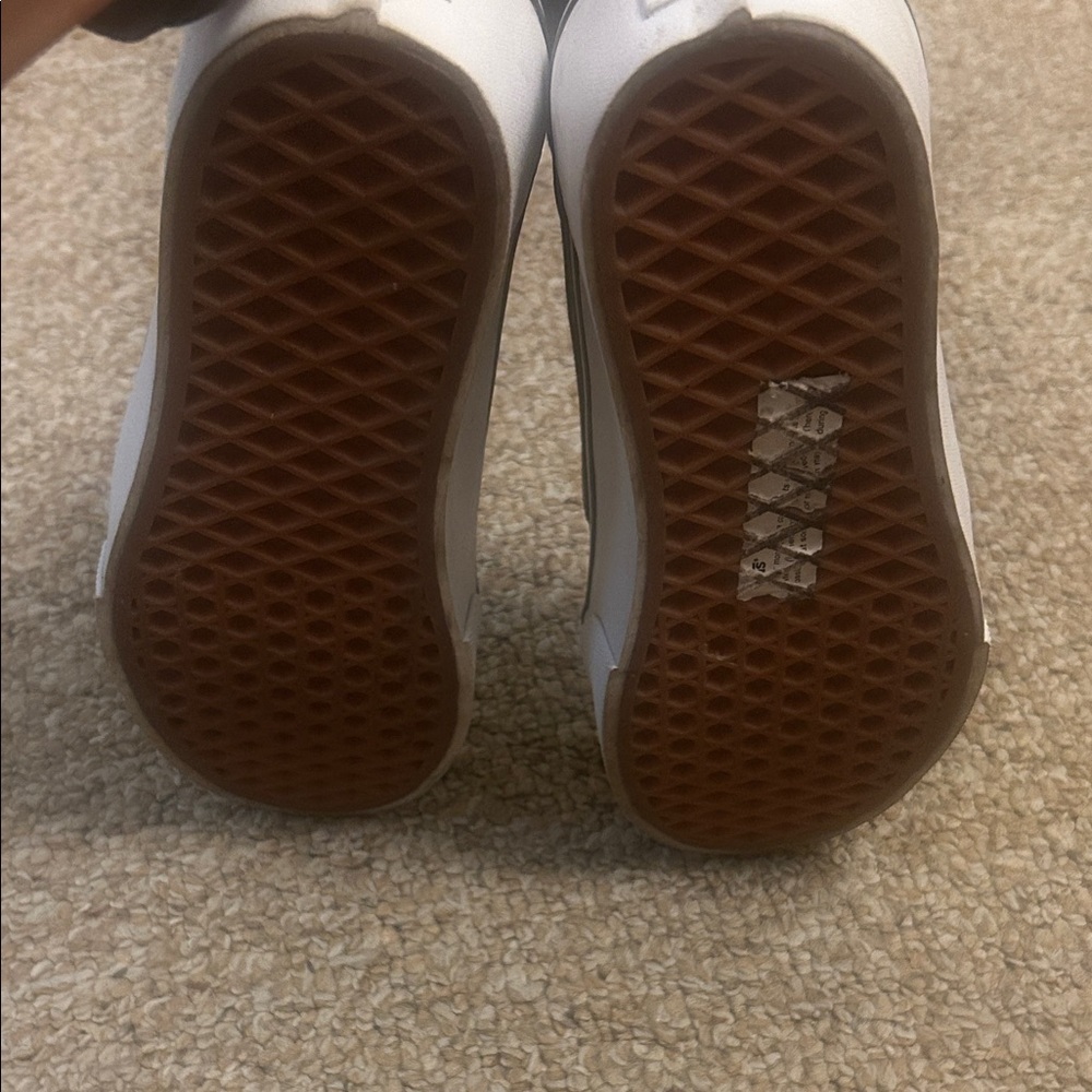 Vans Classic Black and White Low-Tops - Picture 2 of 8